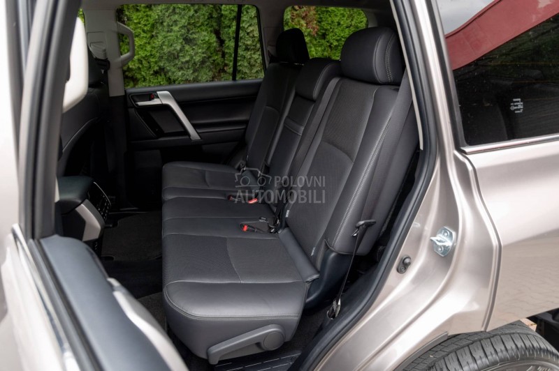 Toyota Land Cruiser PREMIUM/7 SEDIŠTA