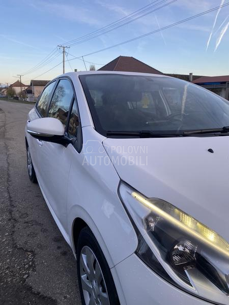 Peugeot 208 1.6hdi TOOP SNIZENO