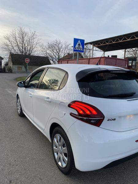 Peugeot 208 1.6hdi TOOP SNIZENO