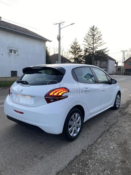Peugeot 208 1.6hdi TOOP SNIZENO