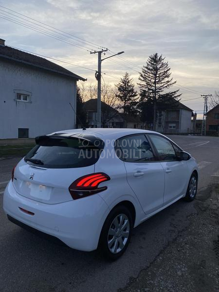 Peugeot 208 1.6hdi TOOP SNIZENO