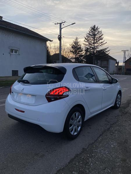 Peugeot 208 1.6hdi TOOP SNIZENO