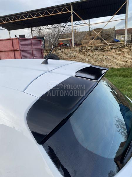 Peugeot 208 1.6hdi TOOP SNIZENO