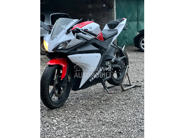 Yamaha r125