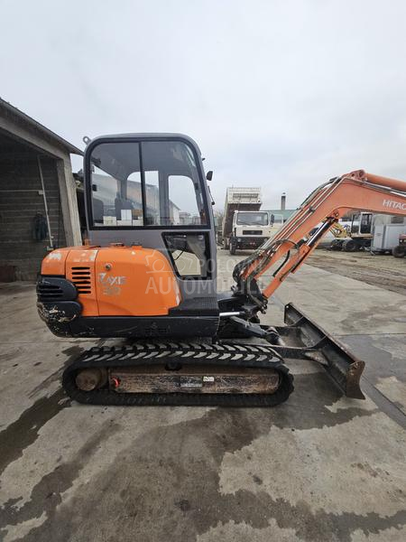 Hitachi Zaxis 30
