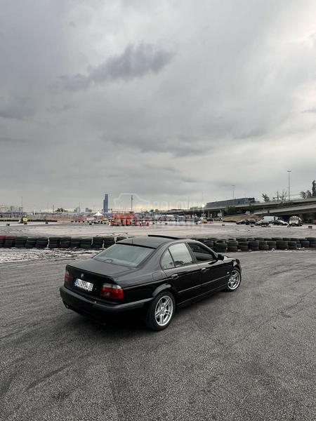 BMW 530 530 e39