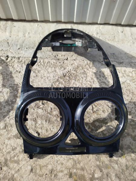 srednja konzola istrum.table