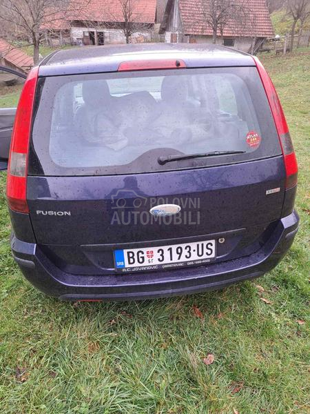 Ford Fusion 