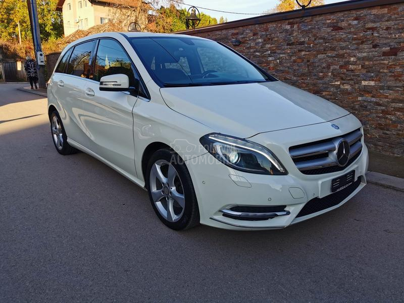 Mercedes Benz B 180 1.6 Svajcarska