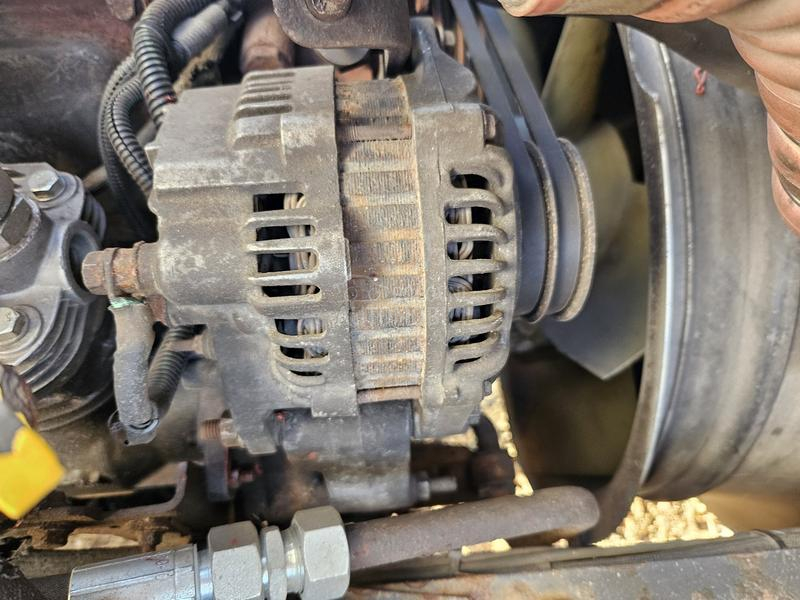 Renault Midlum alternator