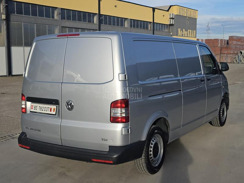 Volkswagen Transporter T5 2.0.tdi