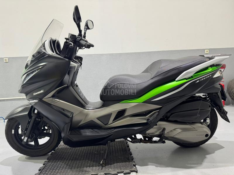 Kawasaki J300