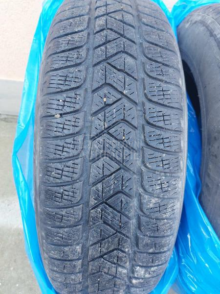Pirelli 215/65 R17 Sve sezone