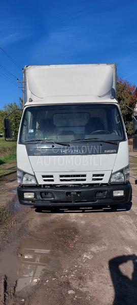 Isuzu nqr