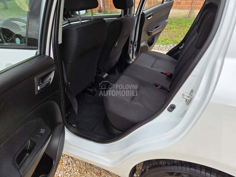 Suzuki Swift 1.2 4x4 CH NOV