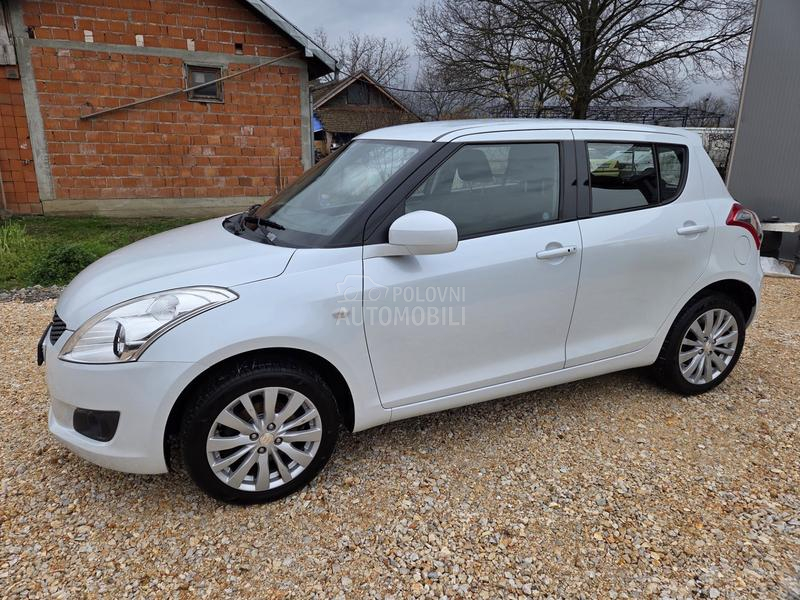 Suzuki Swift 1.2 4x4 CH NOV