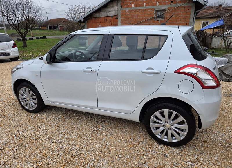 Suzuki Swift 1.2 4x4 CH NOV