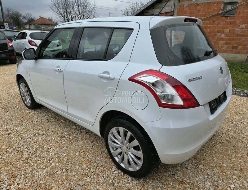 Suzuki Swift 1.2 4x4 CH NOV