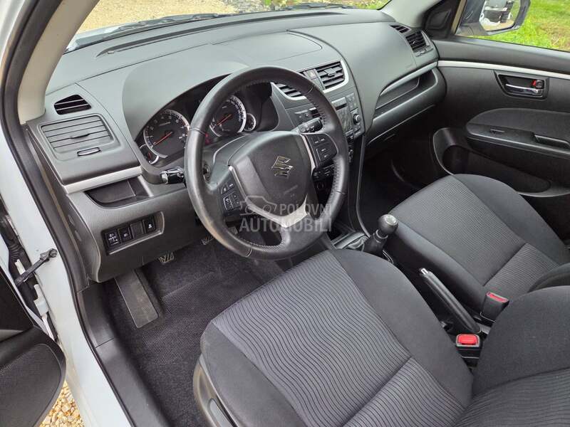 Suzuki Swift 1.2 4x4 CH NOV