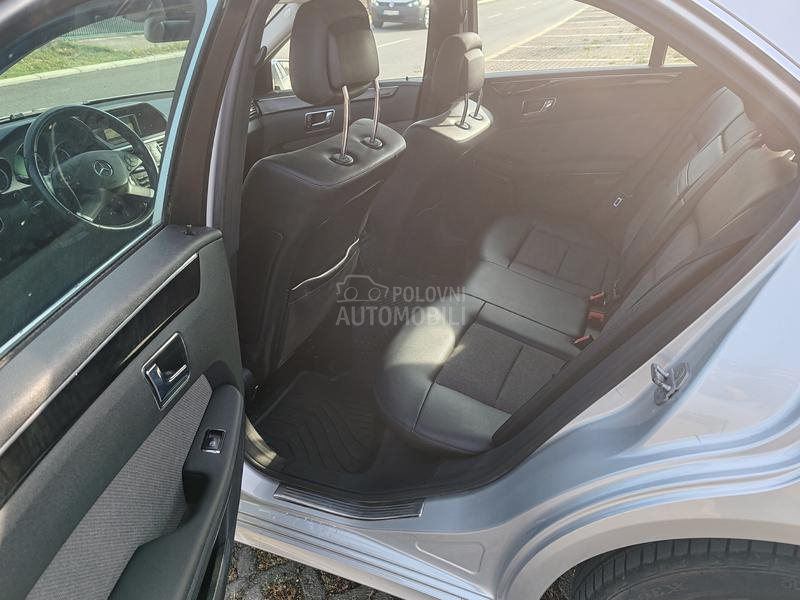Mercedes Benz E 200 AVANTGARDE