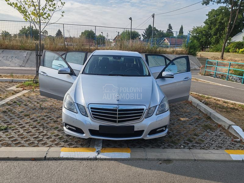 Mercedes Benz E 200 AVANTGARDE