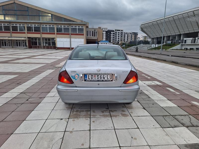 Lancia Lybra 1.9 jtd