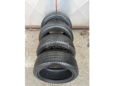 Rotalla 245/40 R18 Letnja