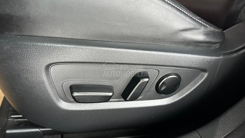 Mazda CX-30 2.0MHEV EXCLUSIVE