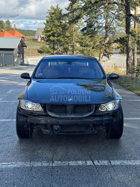 BMW 330 e90 330xi