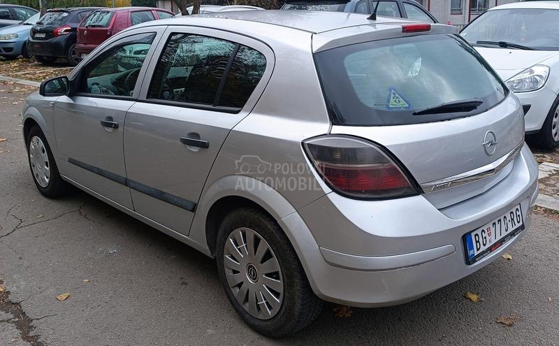 Opel Astra H 