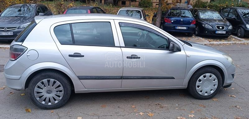 Opel Astra H 