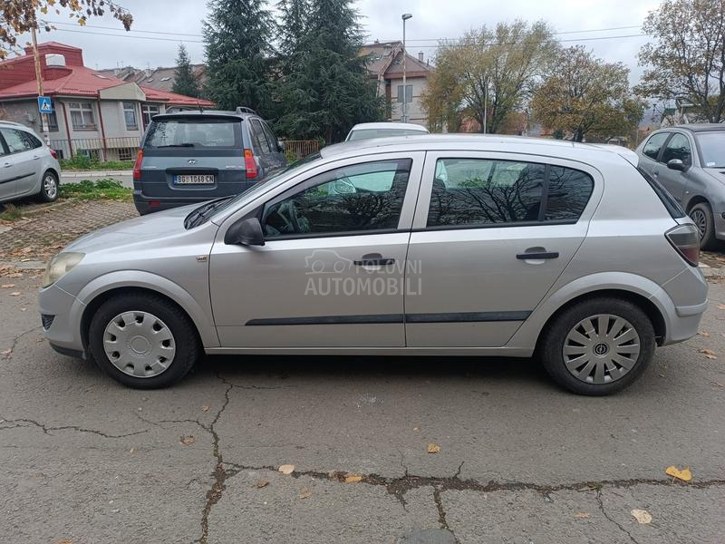 Opel Astra H 