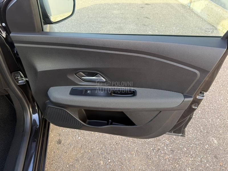 Dacia Sandero 1.0 TCE N.O.V C.H