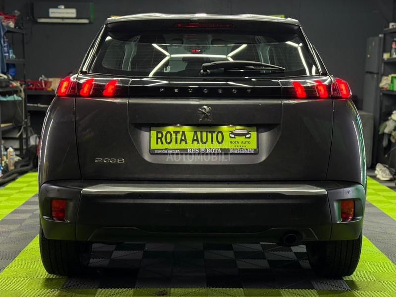 Peugeot 2008 1.2/fabričko stanje