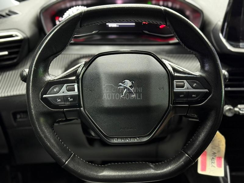 Peugeot 2008 1.2/fabričko stanje