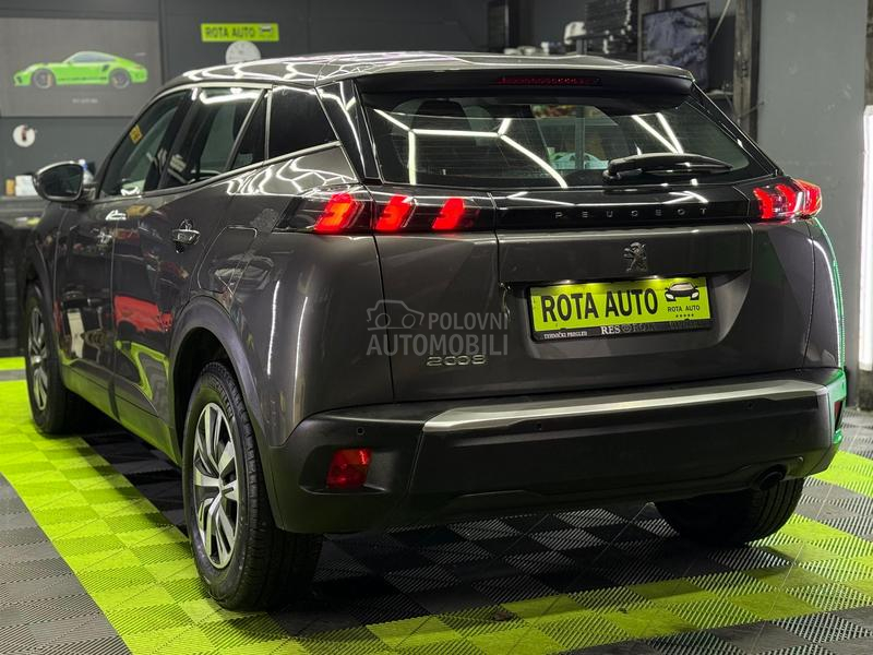 Peugeot 2008 1.2/fabričko stanje