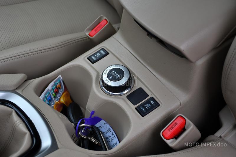 Nissan X-Trail 2.0 DCI/4x4/TEKNA/CH