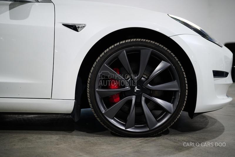 Tesla Model 3 Performance od 299e