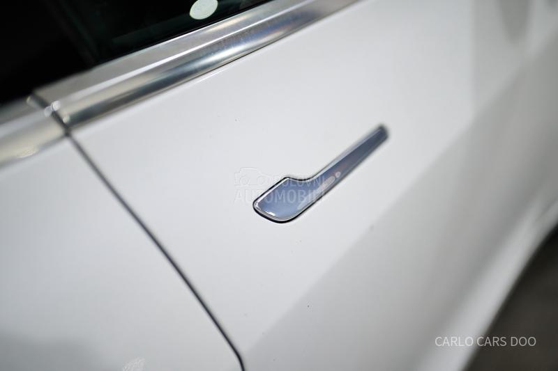 Tesla Model 3 Performance od 299e