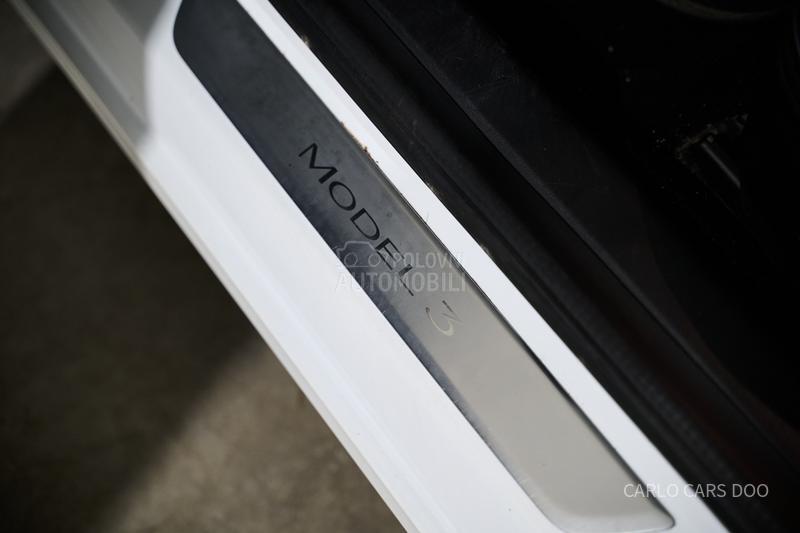 Tesla Model 3 Performance od 299e