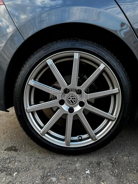 Volkswagen Golf 8 2.0TDI