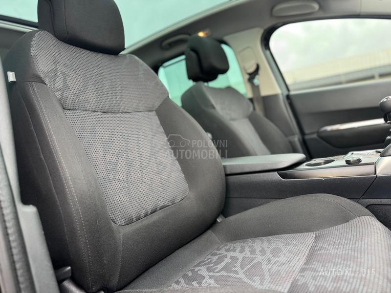 Peugeot 3008 1.6EHDI / NAV / PANO