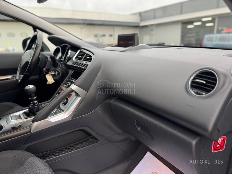 Peugeot 3008 1.6EHDI / NAV / PANO