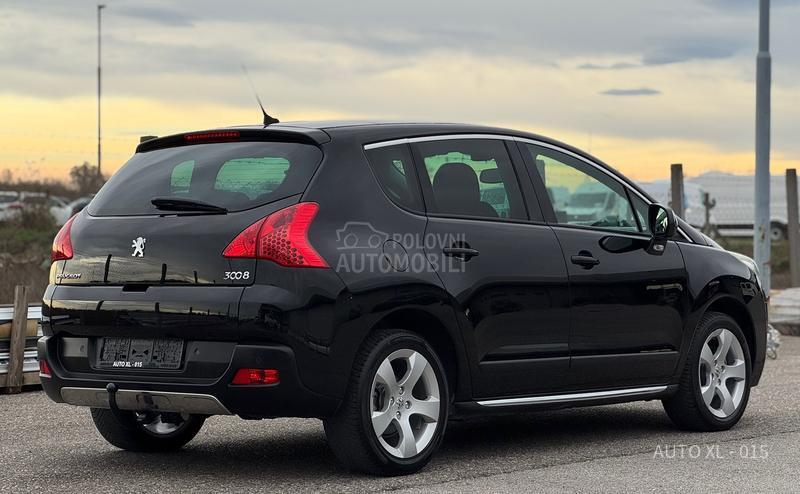 Peugeot 3008 1.6EHDI / NAV / PANO