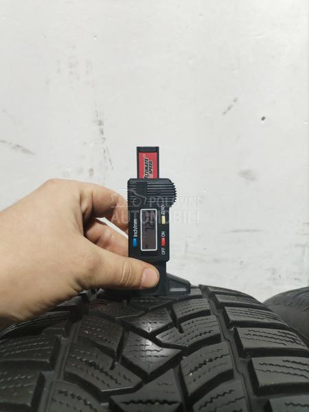 Dunlop 215/60 R16 Zimska