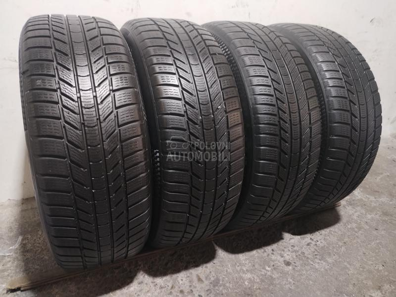Continental 215/55 R17 Zimska