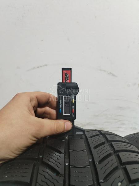 Continental 215/55 R17 Zimska