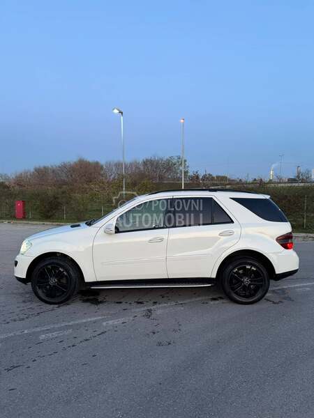 Mercedes Benz ML 320 