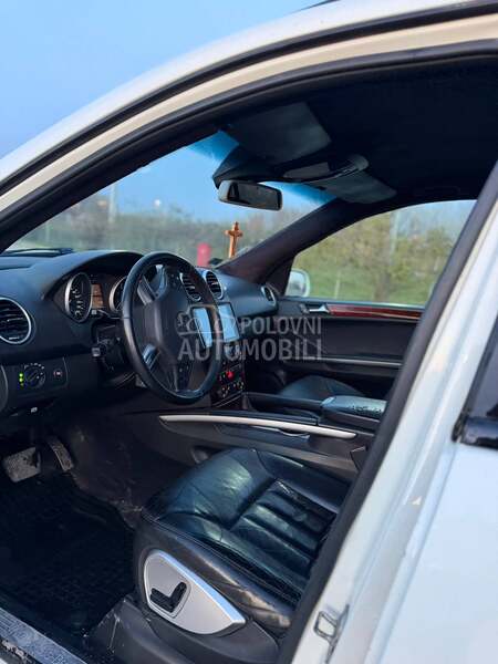 Mercedes Benz ML 320 