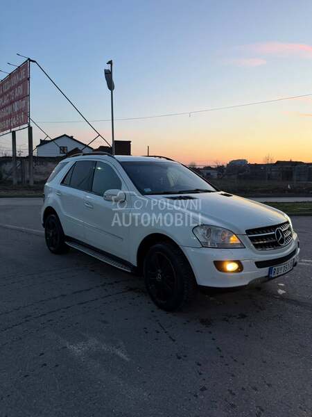 Mercedes Benz ML 320 